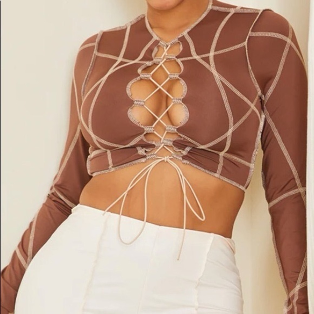 PrettyLittleThing Brown Lace-Up Long Sleeve Crop Top